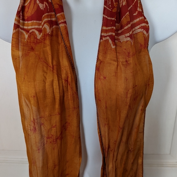 4 Silk Scarves, one price - Picture 3 of 5